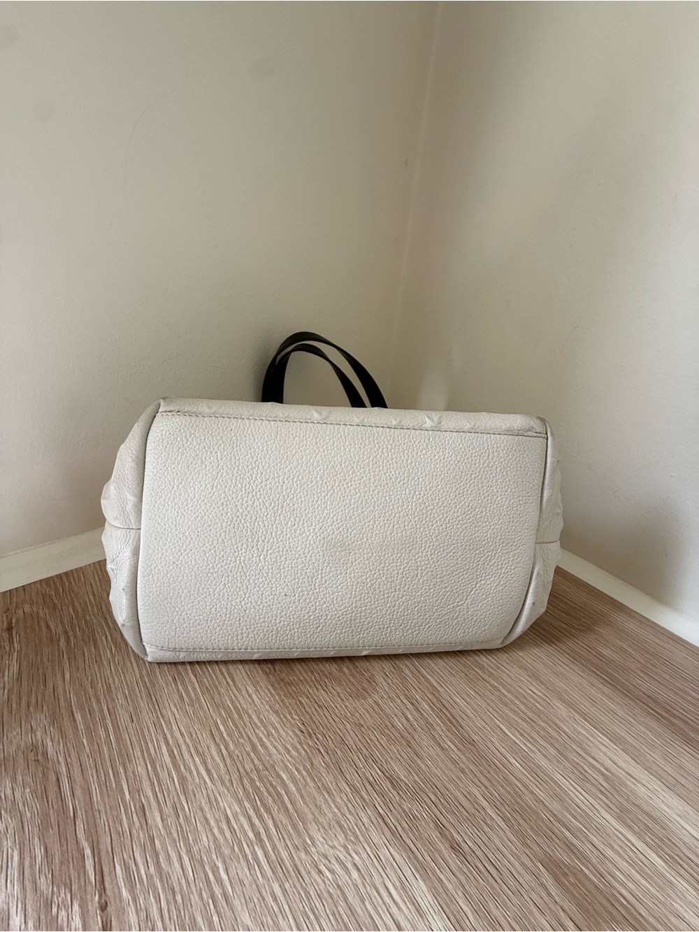 Jimmy Choo Grained Calfskin Embossed Star Small Sofia Tote Chalk - Picture 12 of 16